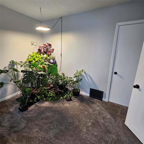 319 NW 2nd Street Oelwein IA 50662