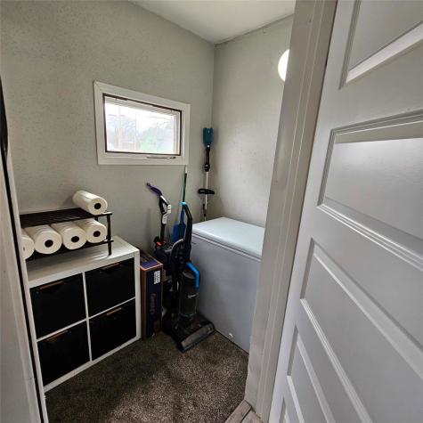 319 NW 2nd Street Oelwein IA 50662