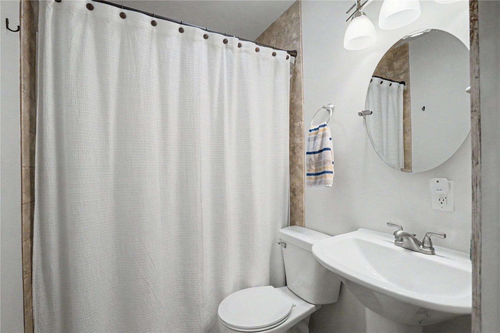 1626 Hollywood Boulevard NE Cedar Rapids IA 52402