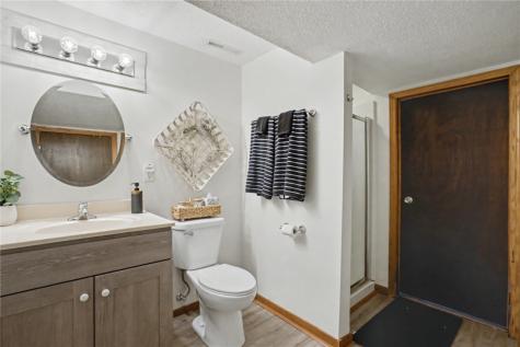 1626 Hollywood Boulevard NE Cedar Rapids IA 52402