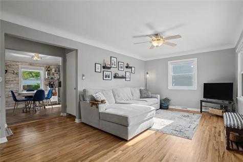 1626 Hollywood Boulevard NE Cedar Rapids IA 52402