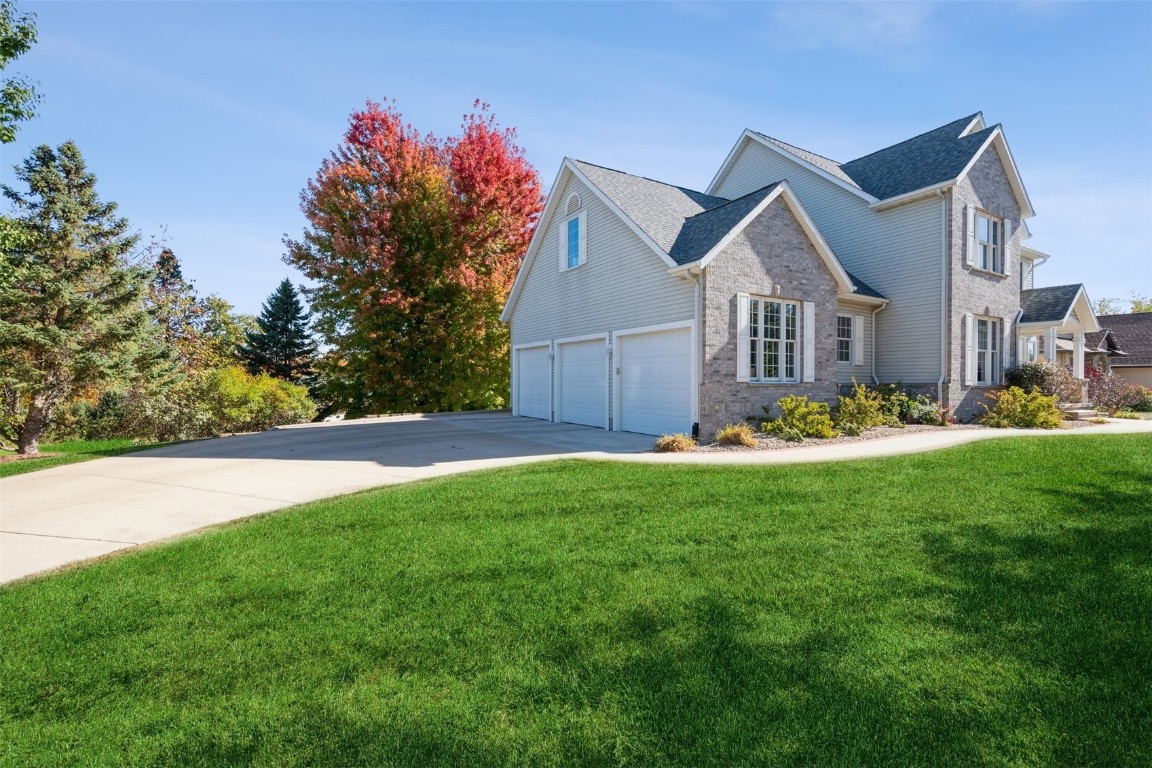 2726 Seneca Court NE Cedar Rapids IA 52402