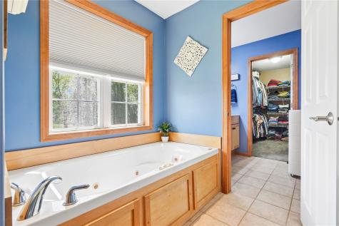 2105 Catherine Court Marion IA 52302