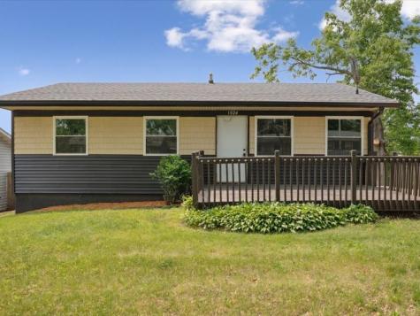 1024 18th Street NW Cedar Rapids IA 52405