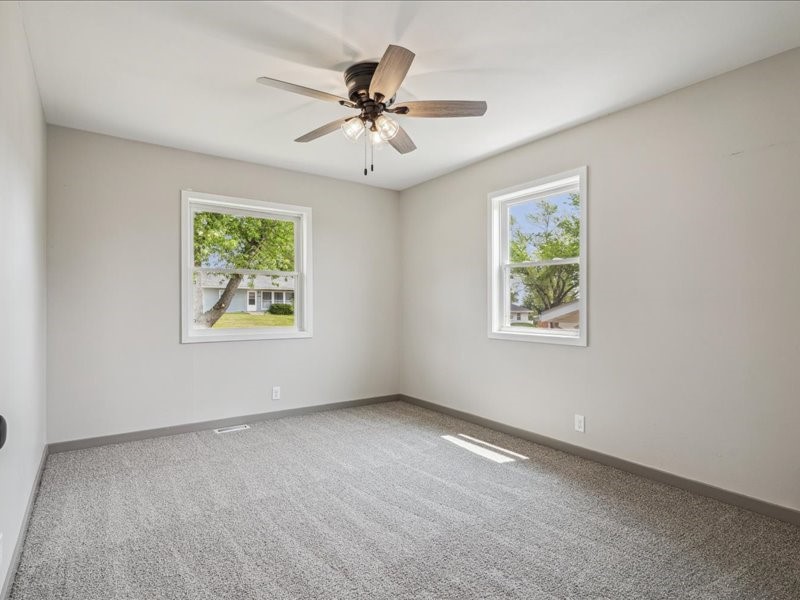 1024 18th Street NW Cedar Rapids IA 52405