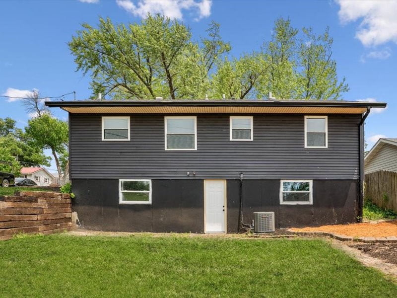 1024 18th Street NW Cedar Rapids IA 52405