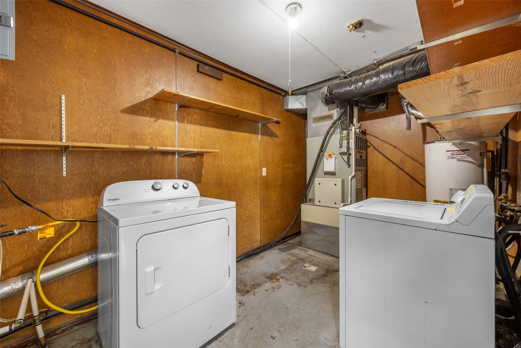 3746 Kencrest Drive NE Cedar Rapids IA 52402