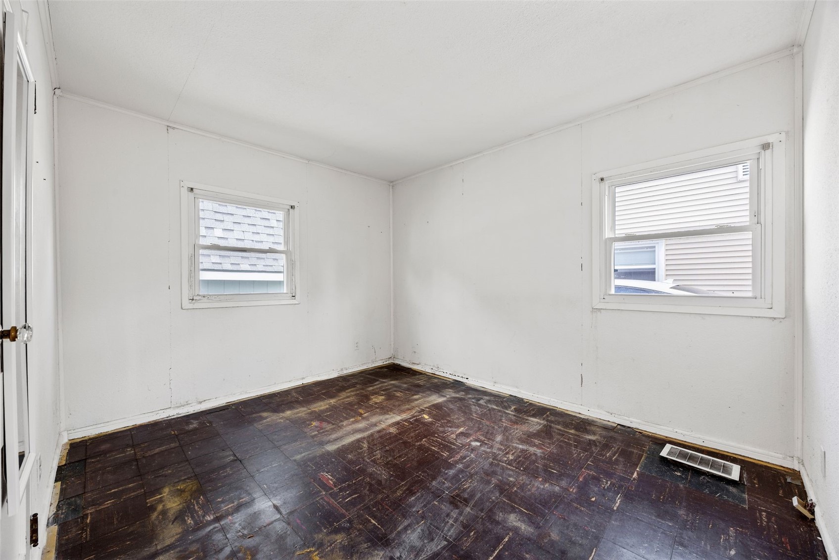 3746 Kencrest Drive NE Cedar Rapids IA 52402