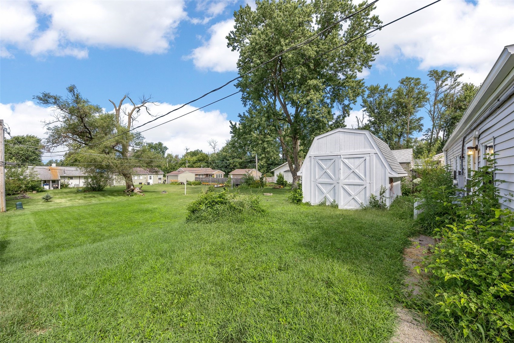 3746 Kencrest Drive NE Cedar Rapids IA 52402