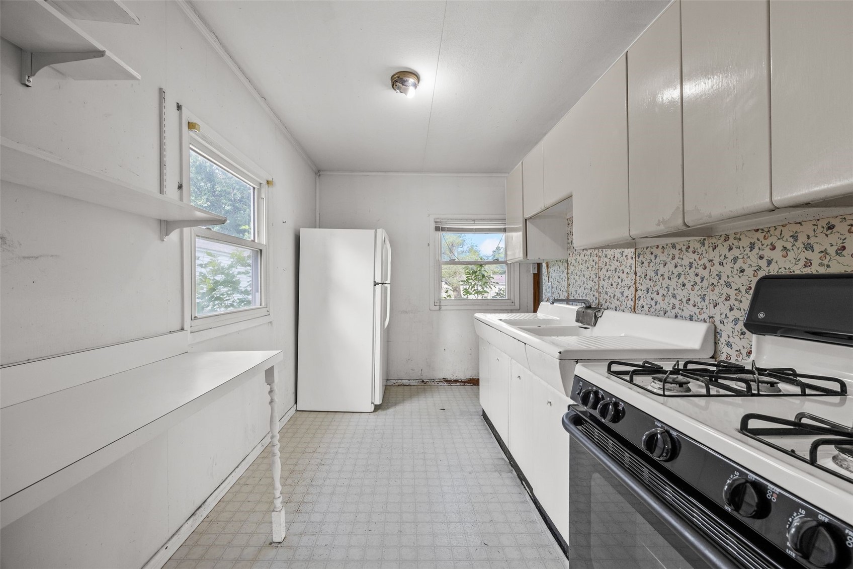 3746 Kencrest Drive NE Cedar Rapids IA 52402