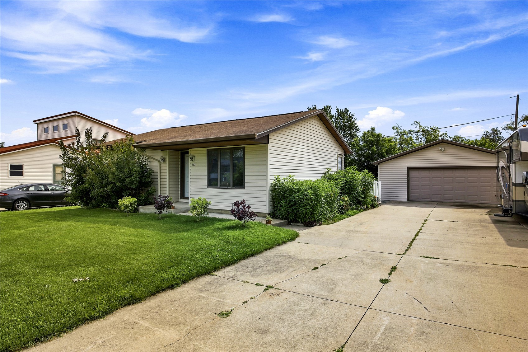 Fairfax IA, 252 Park Street