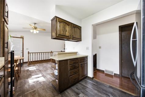 252 Park Street Fairfax IA 52228
