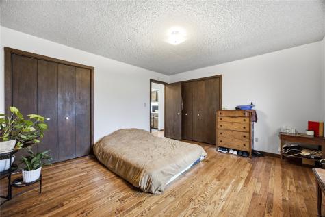 252 Park Street Fairfax IA 52228