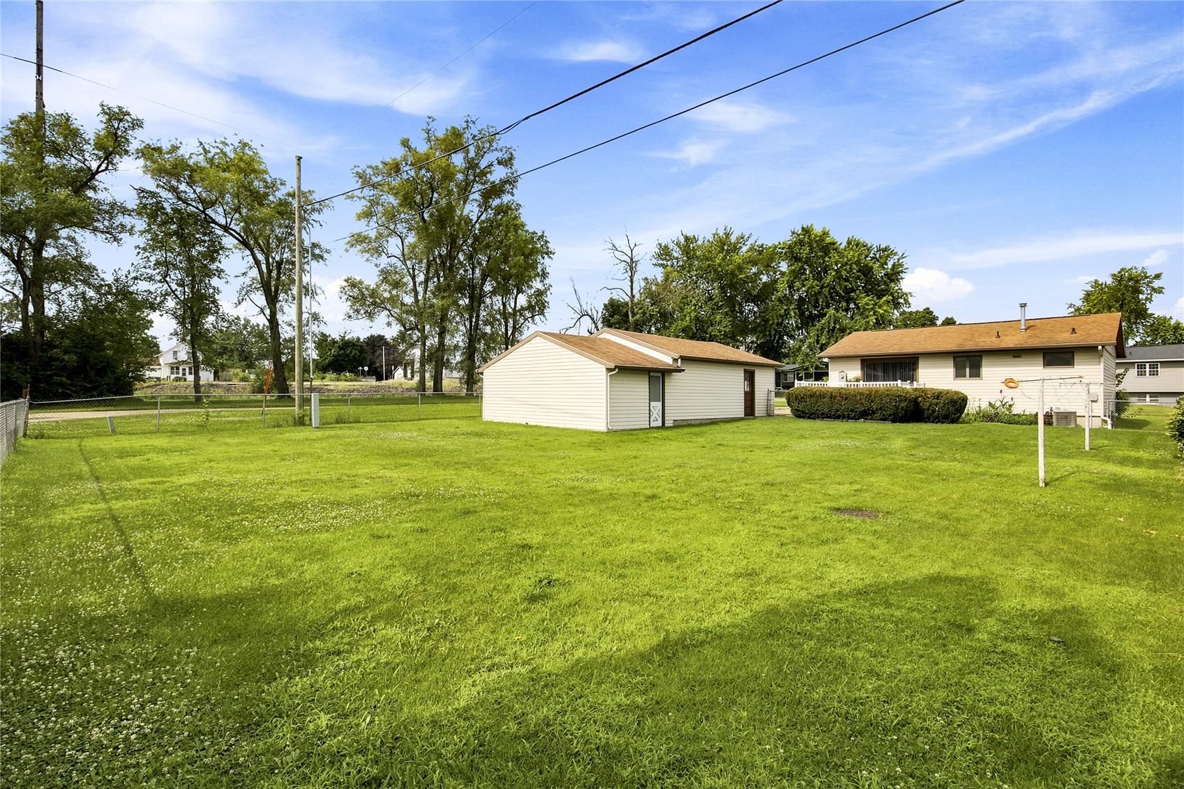 252 Park Street Fairfax IA 52228