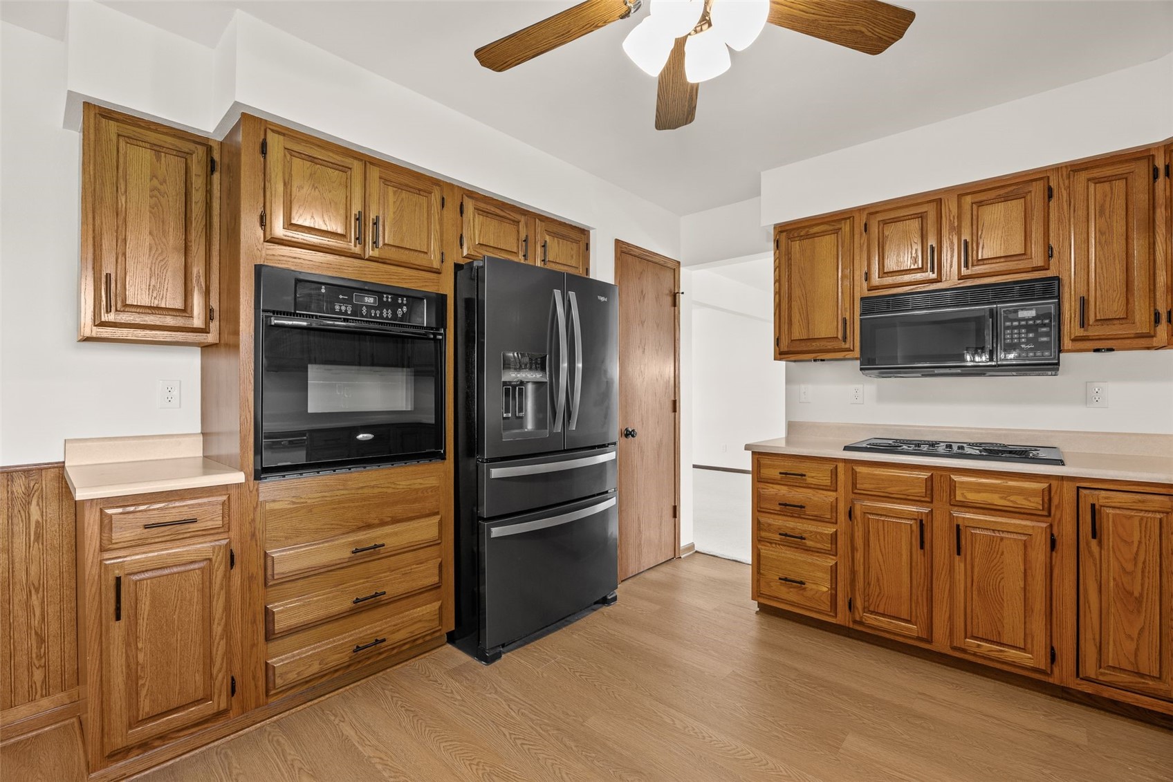 1077 Milstead Drive Hiawatha IA 52233