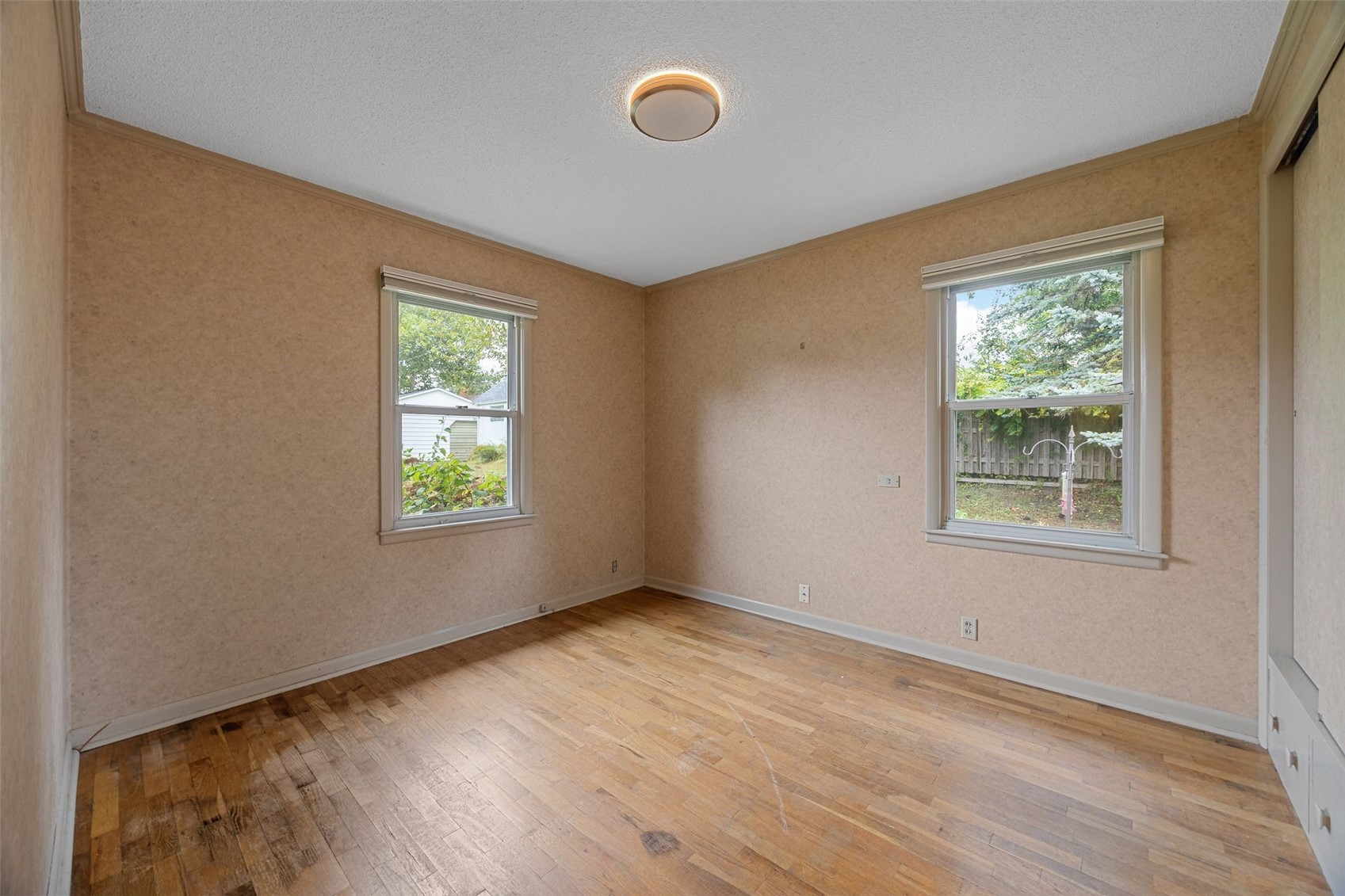 1108 E 3rd Street Anamosa IA 52205