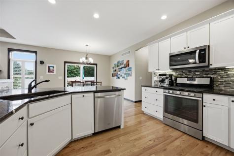435 Oak Park Circle Marion IA 52302