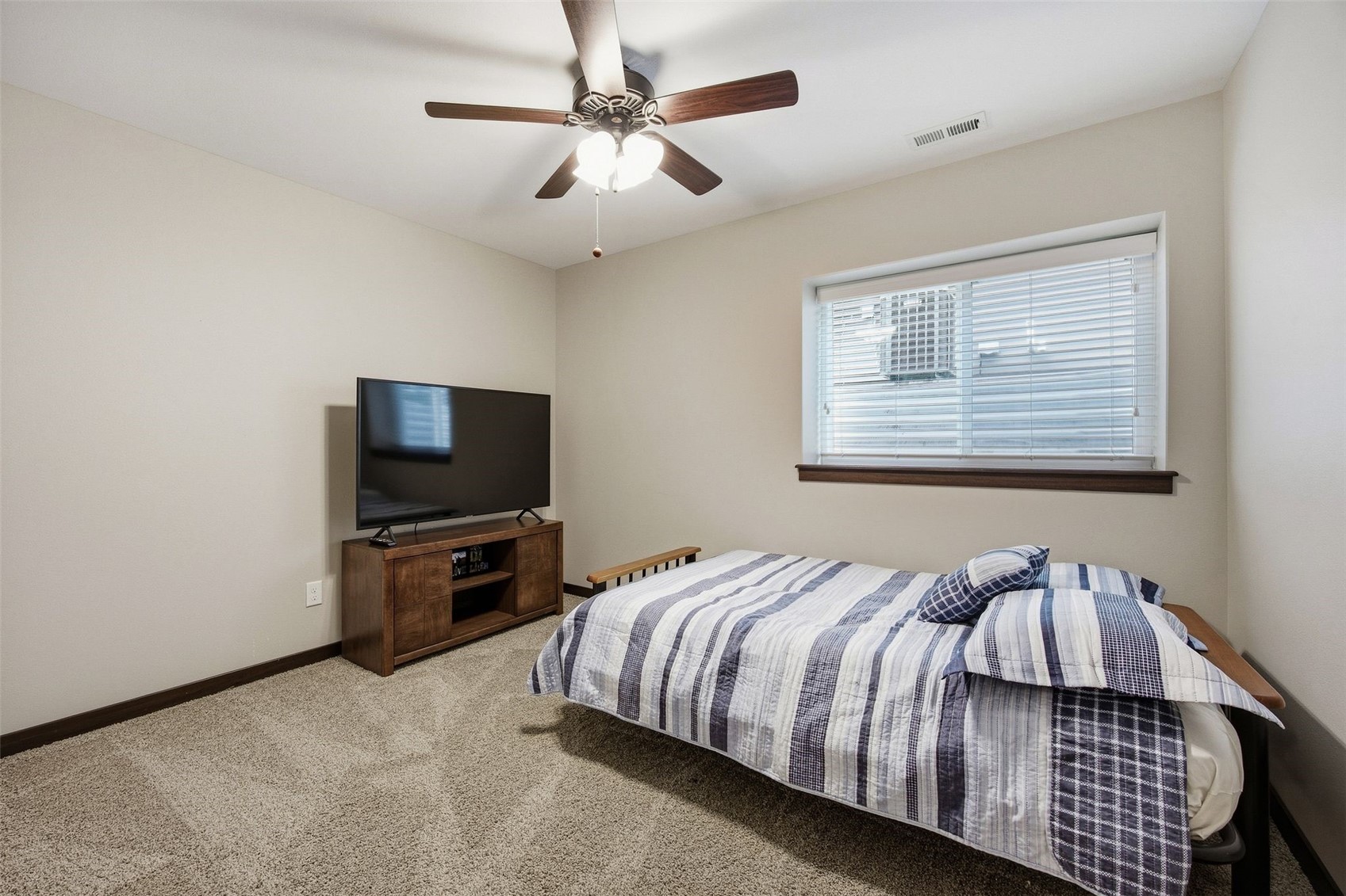 435 Oak Park Circle Marion IA 52302