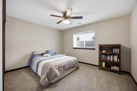 435 Oak Park Circle Marion IA 52302