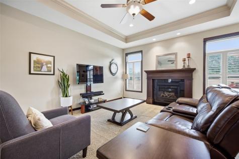 435 Oak Park Circle Marion IA 52302