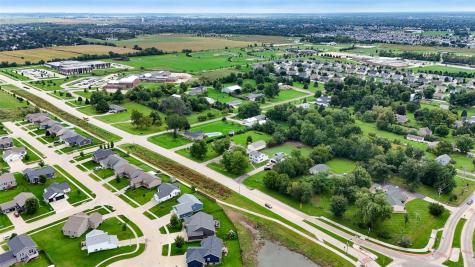 435 Oak Park Circle Marion IA 52302