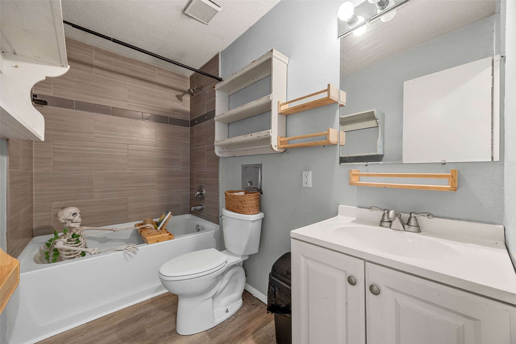 6701 Arbor Lane NE Cedar Rapids IA 52402