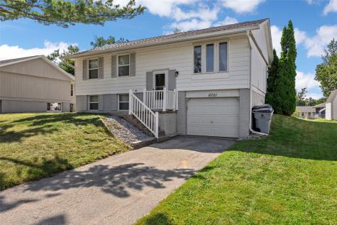 6701 Arbor Lane NE Cedar Rapids IA 52402