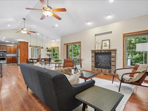 720 Blue Jay Court Tiffin IA 52340