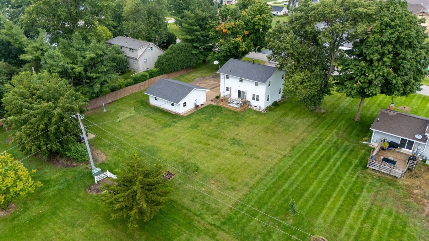 745 Eastview Drive Robins IA 52328