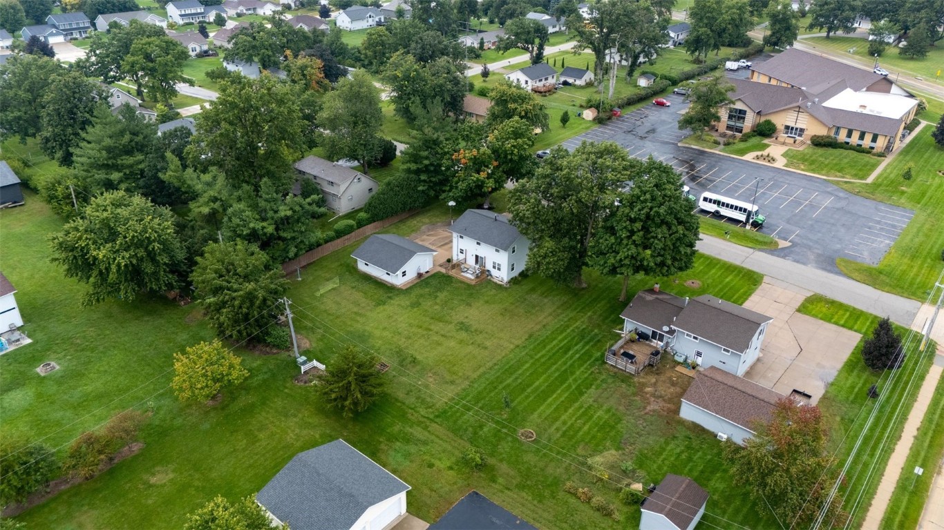 745 Eastview Drive Robins IA 52328