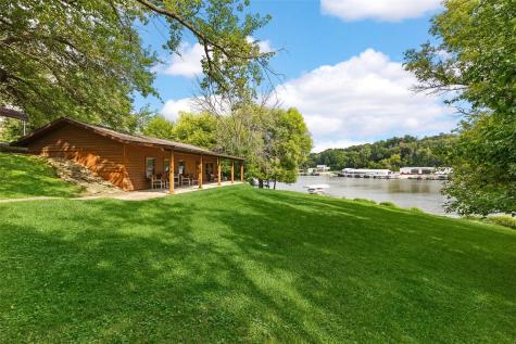 22107 262nd Street Delhi IA 52223