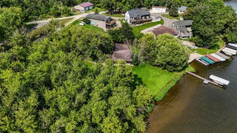 22107 262nd Street Delhi IA 52223