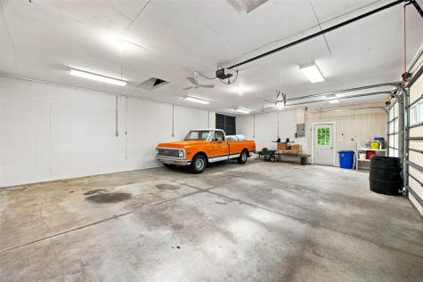 22107 262nd Street Delhi IA 52223