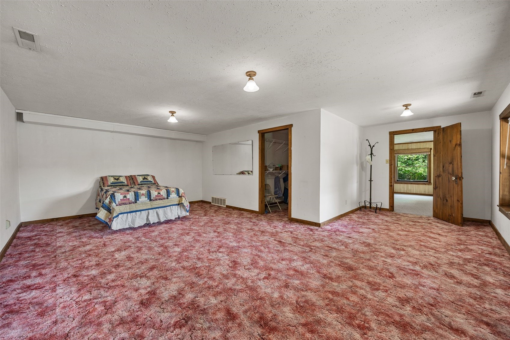 22107 262nd Street Delhi IA 52223