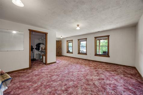22107 262nd Street Delhi IA 52223