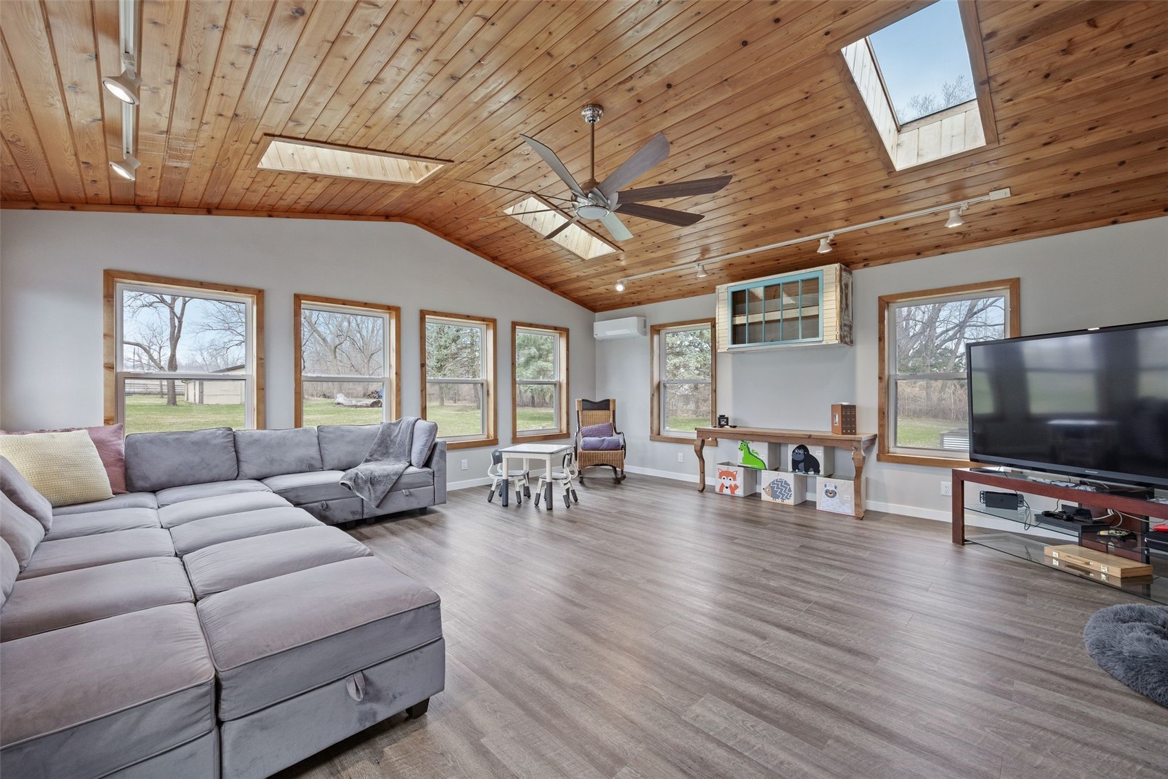 1169 Mill Street NE Swisher IA 52338
