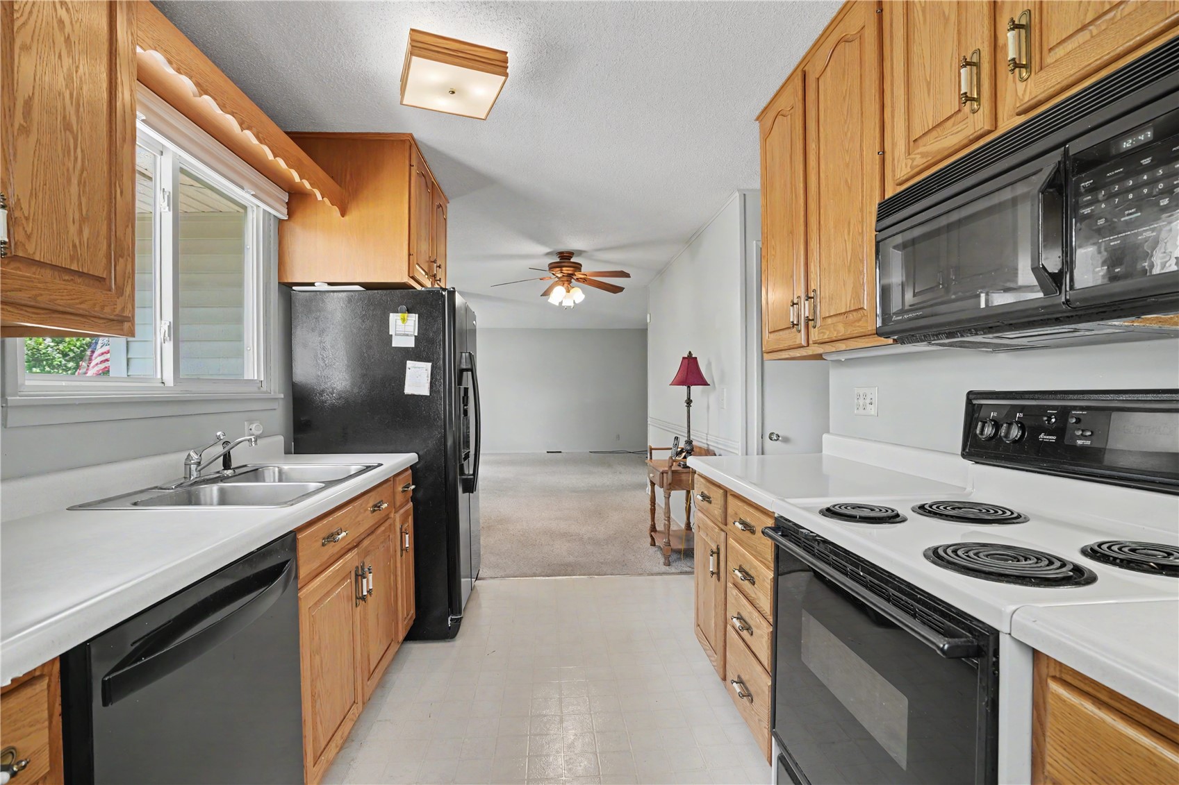 1052 Clifton Street NE Cedar Rapids IA 52402