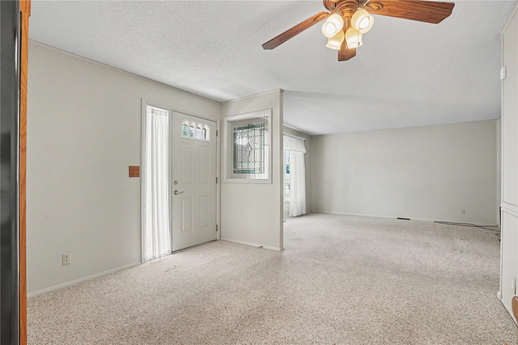 1052 Clifton Street NE Cedar Rapids IA 52402
