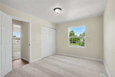 3305 Dunham Drive SW Cedar Rapids IA 52404