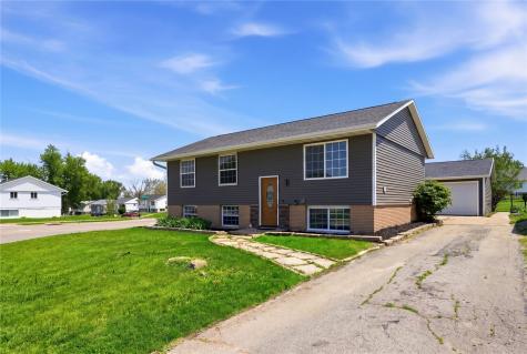 3305 Dunham Drive SW Cedar Rapids IA 52404