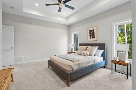 5631 Seminole Valley Trail NE Cedar Rapids IA 52411