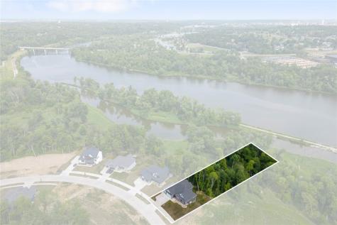 5631 Seminole Valley Trail NE Cedar Rapids IA 52411