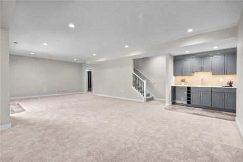 5631 Seminole Valley Trail NE Cedar Rapids IA 52411