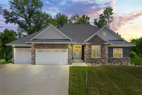 5631 Seminole Valley Trail NE Cedar Rapids IA 52411