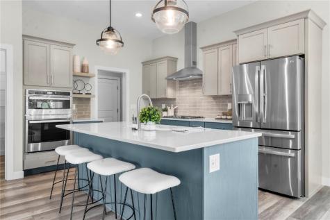 5631 Seminole Valley Trail NE Cedar Rapids IA 52411