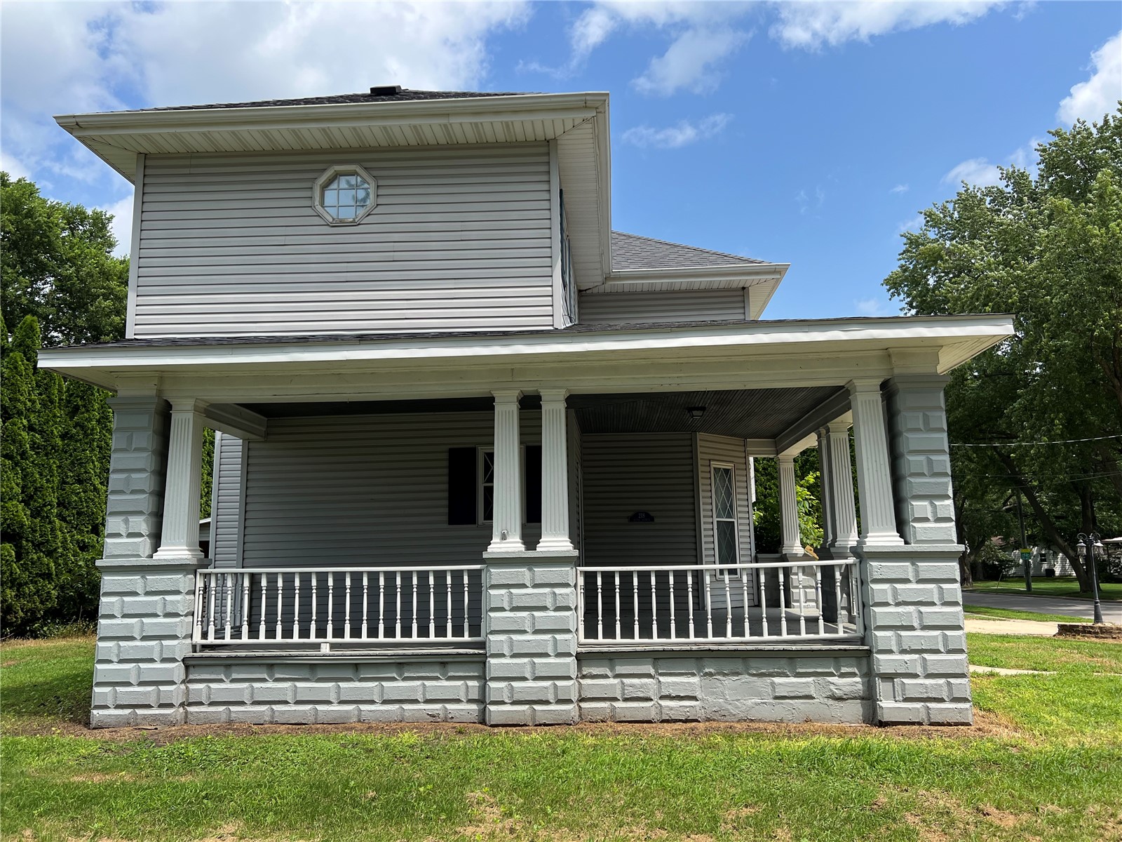 218 5th Avenue SE Independence IA 50644