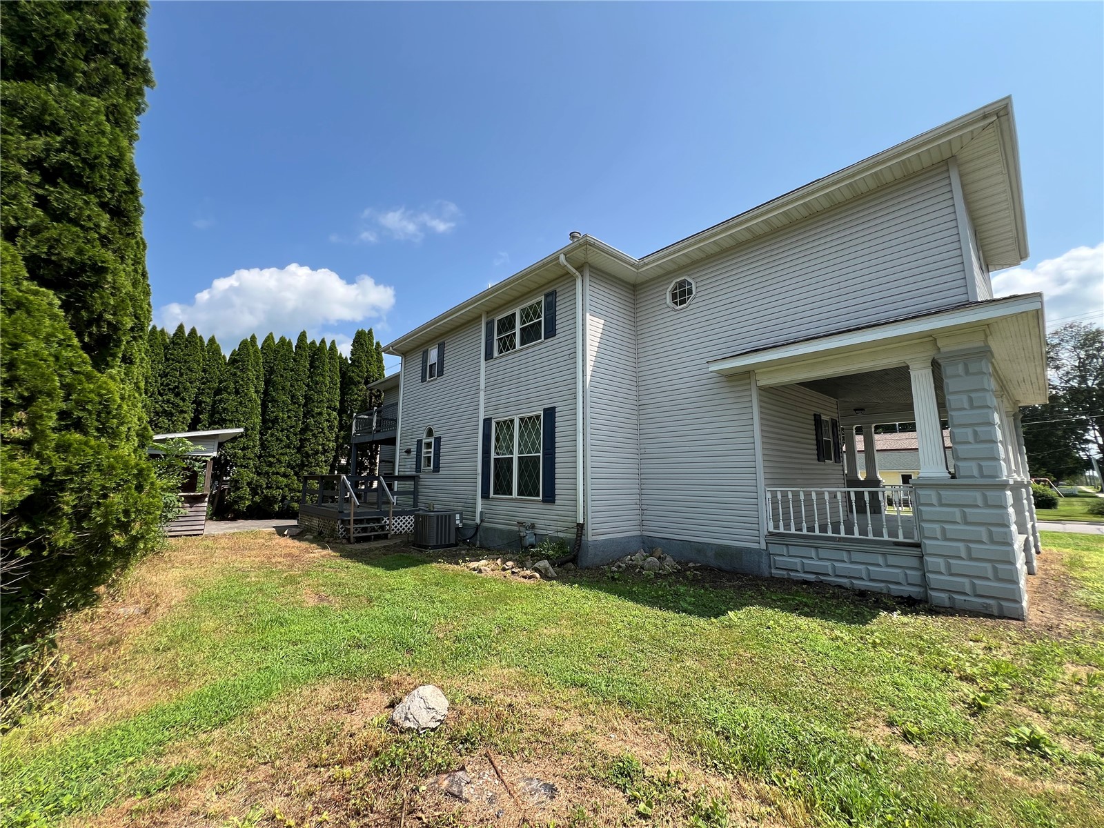 218 5th Avenue SE Independence IA 50644