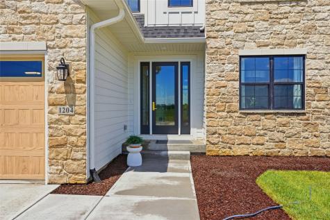 1204 Timber Trail Solon IA 52333