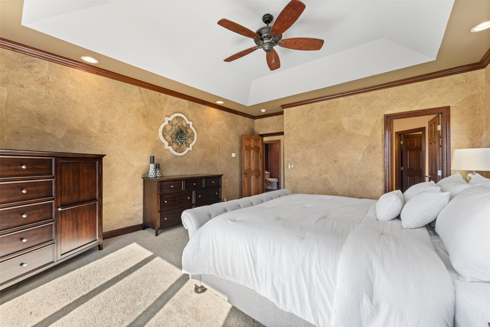 4601 Plumberry Road Ely IA 52227
