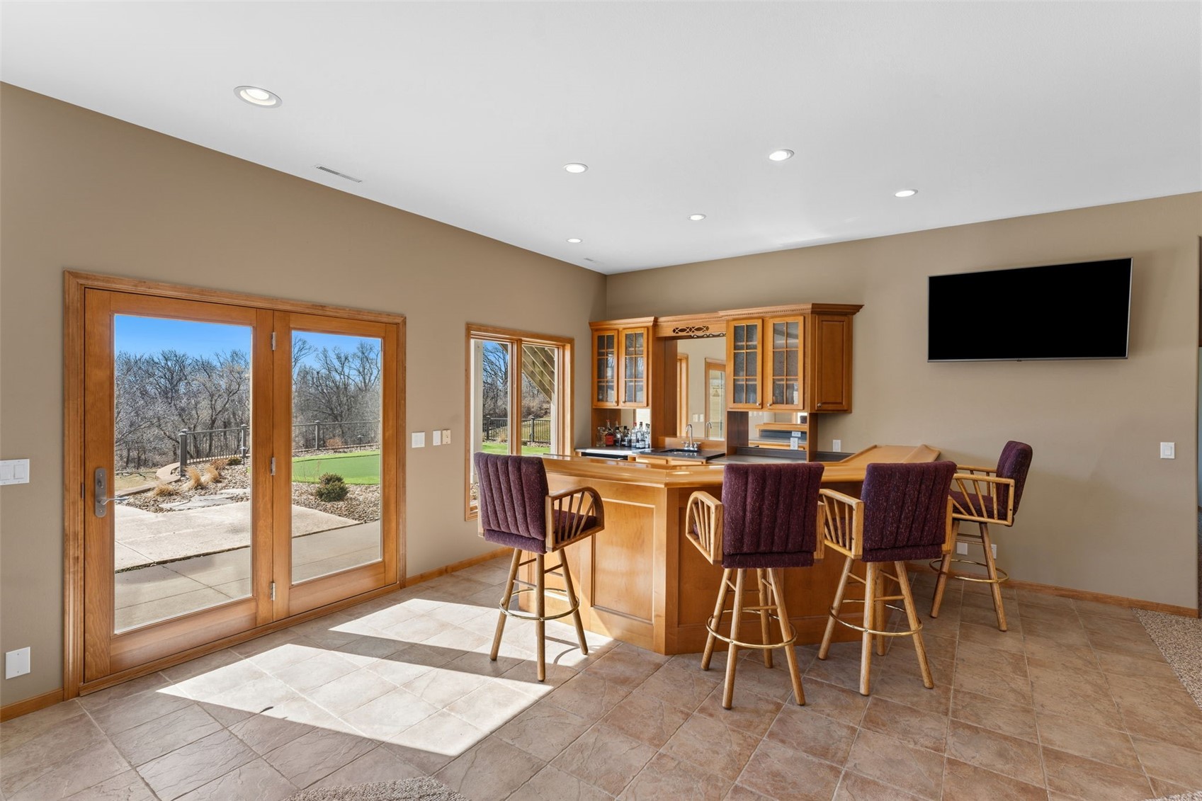 4601 Plumberry Road Ely IA 52227